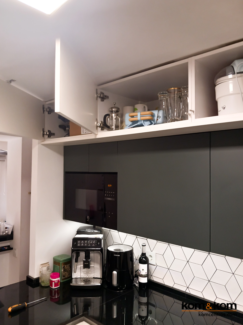 Cocina Moderna Color Beige y Gris - komcentros | kom&kom