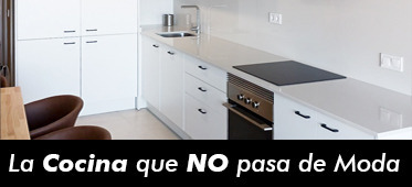 Cocina blanca, negra y gris claro